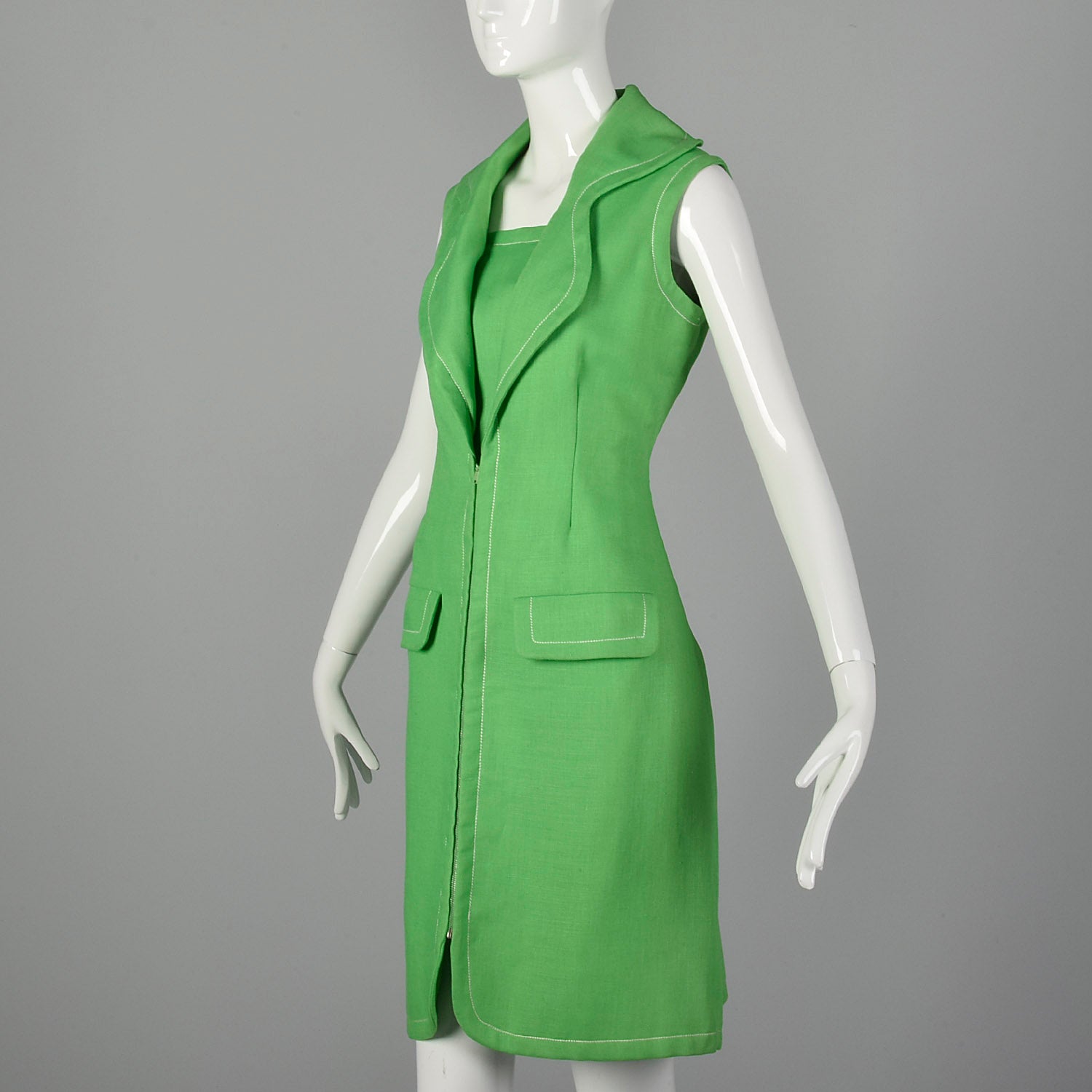 Medium Geoffrey Beene 1960s Green Zip Front Dress