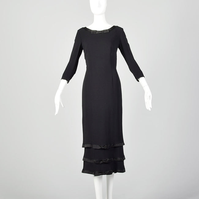 Small Late 1950s-Early 1960s Black Wiggle Dress
