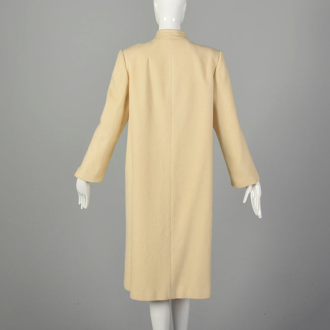 Medium 1970s Minimalist Cashmere Coat Cream Autumn Outerwear with Mandarin Collar