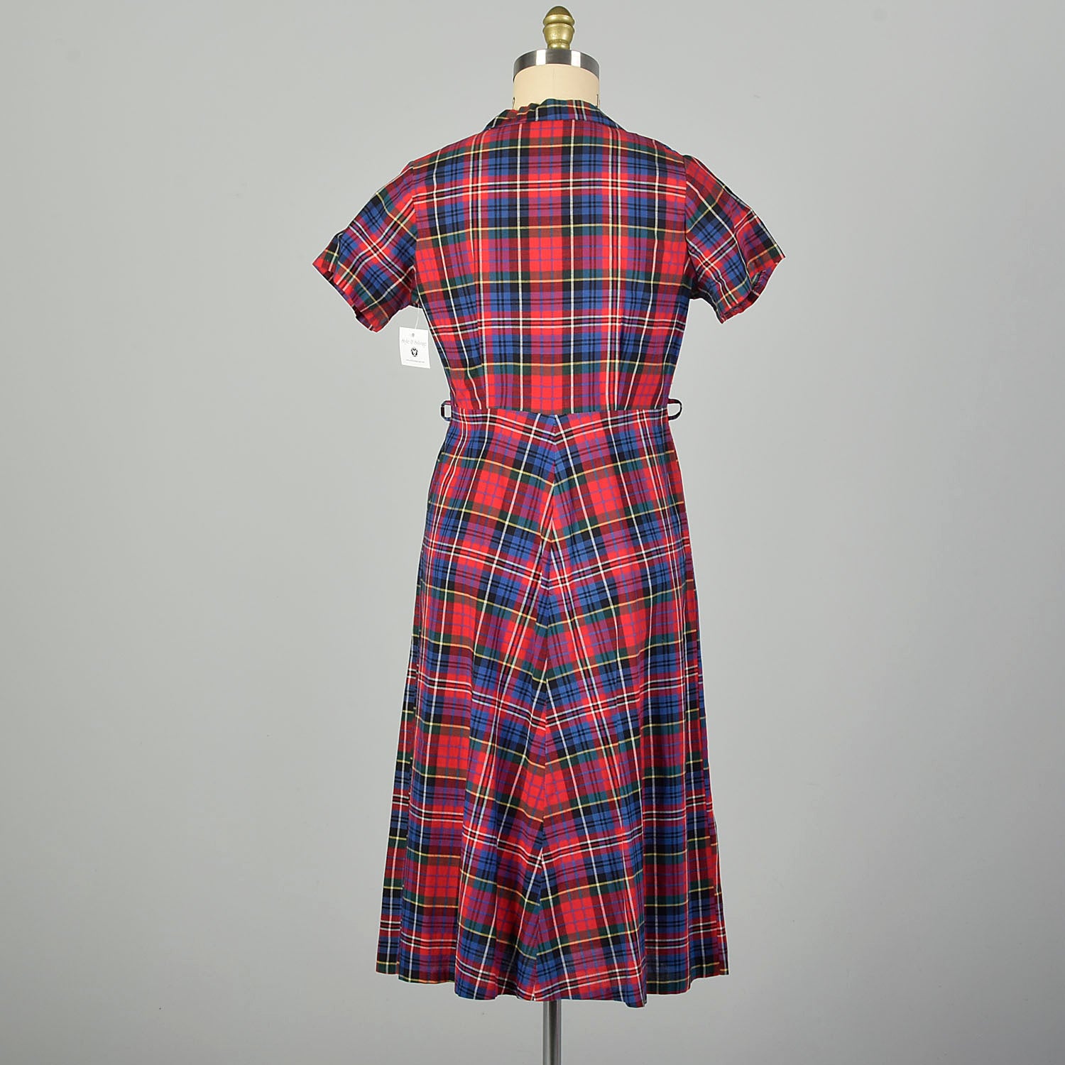 XL 1950s Red Plaid Day Dress Short Sleeve Collared Summer Shirtwaist