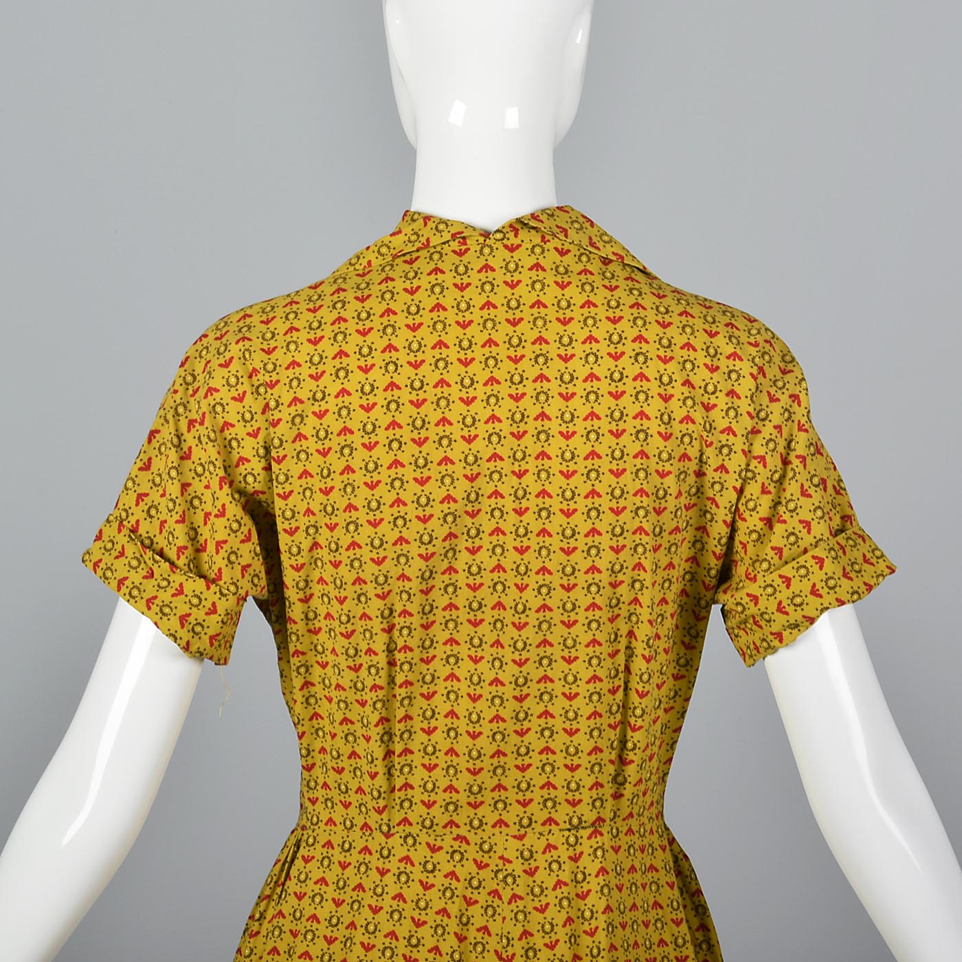 1950s Gold Novelty Print Cotton Day Dress with Eagles and Laurel Crests