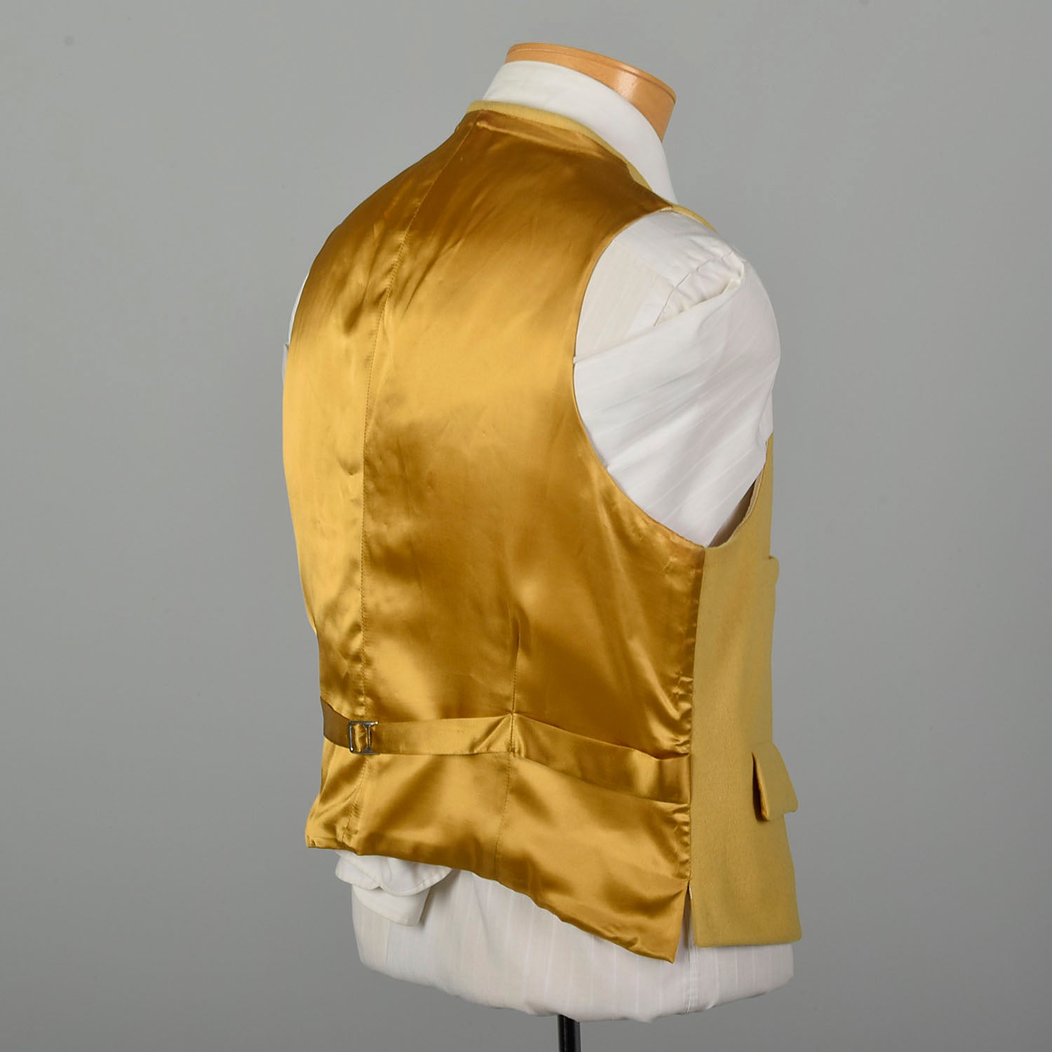 Large 1950s Vest Yellow Belvoir Waistcoat English Riding Vest Fox Hunting