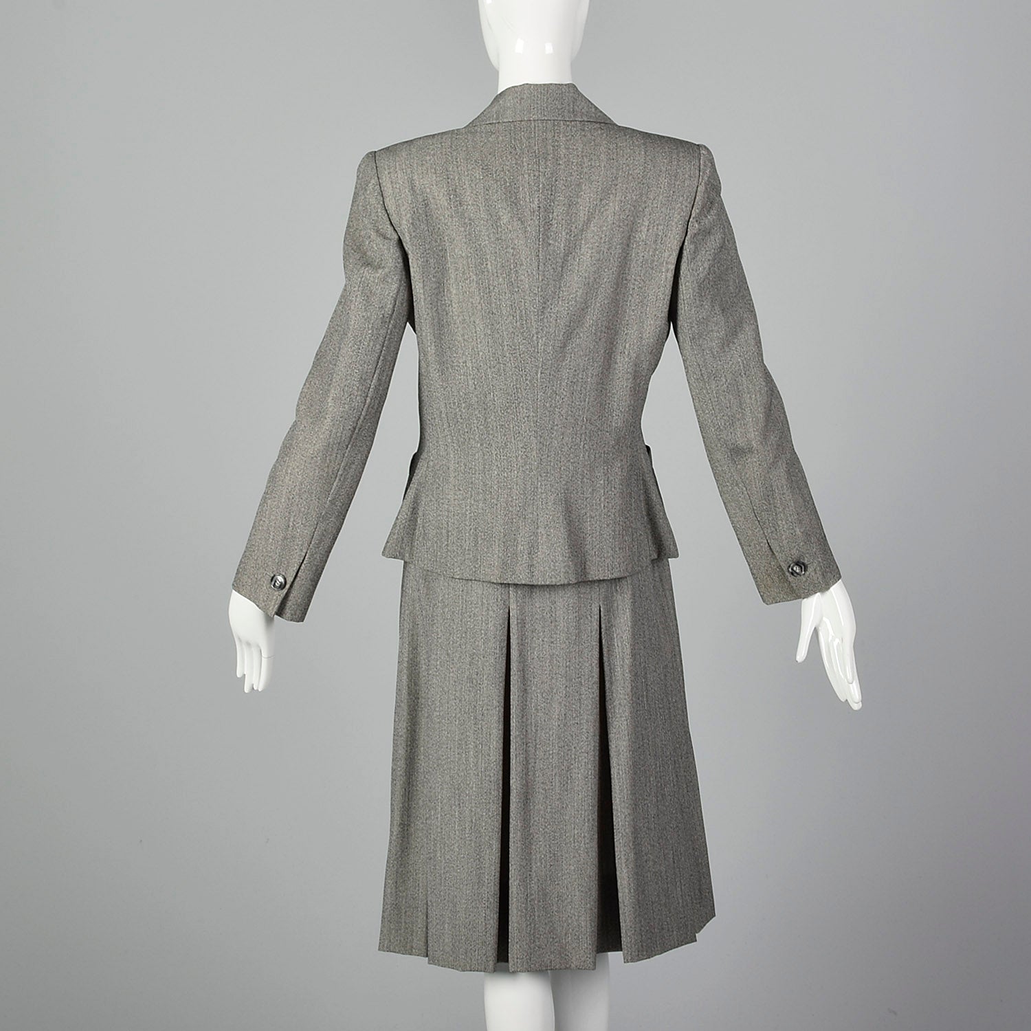 Medium Bill Blass 1980s Gray Wool Skirt Suit