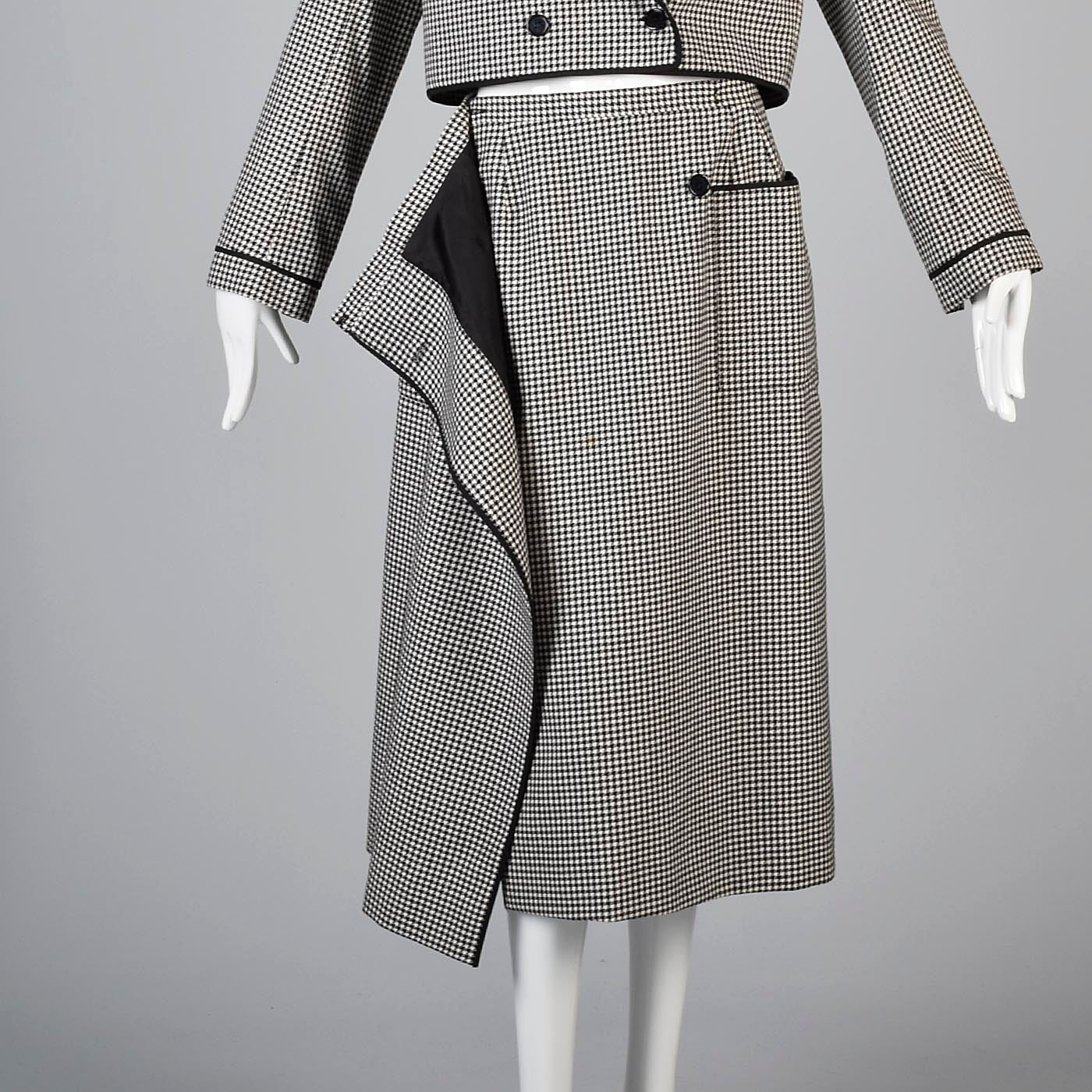 1970s Nina Ricci Wool Skirt Suit in Houndstooth Check