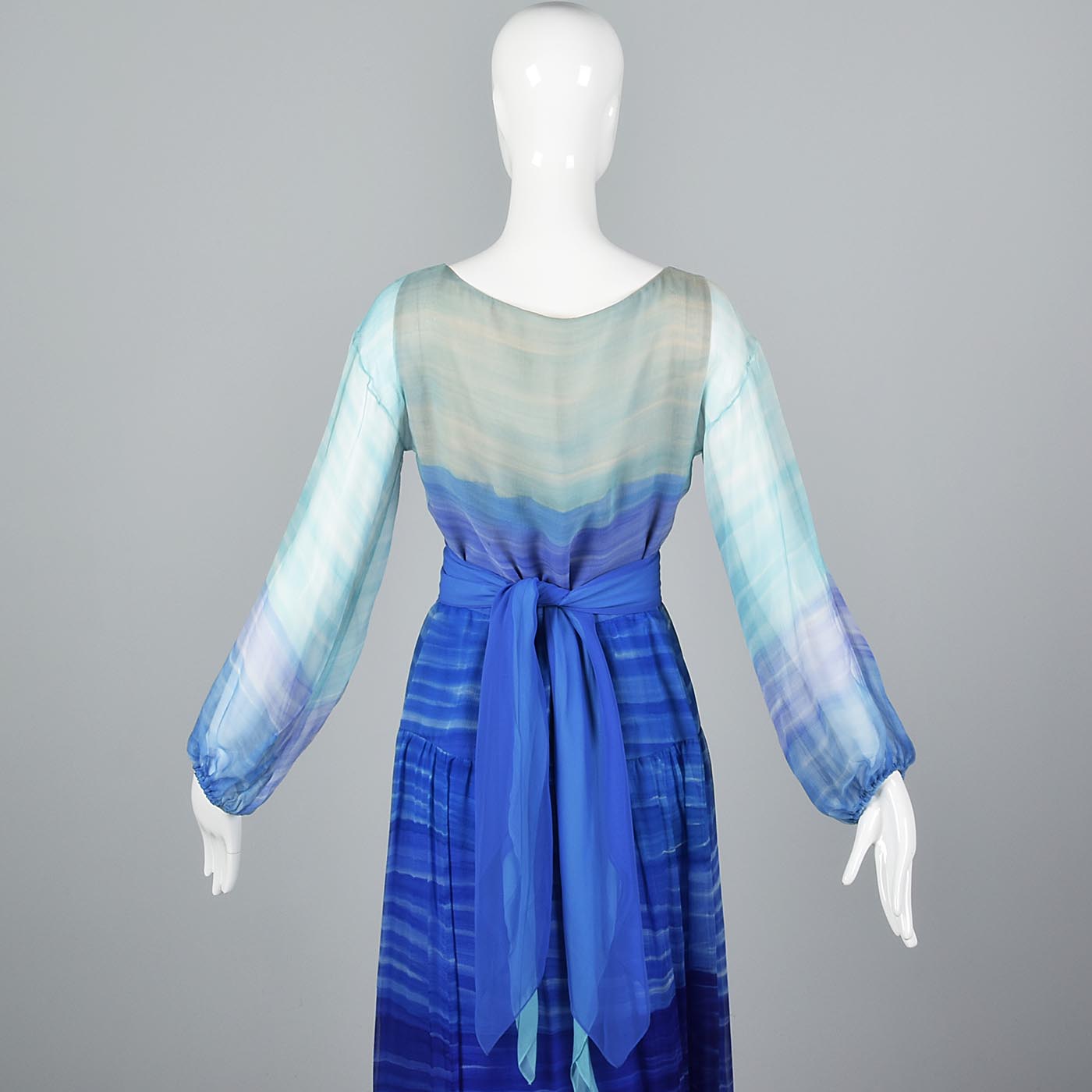 Beautiful Blue Travilla Maxi Dress with Sunset Design