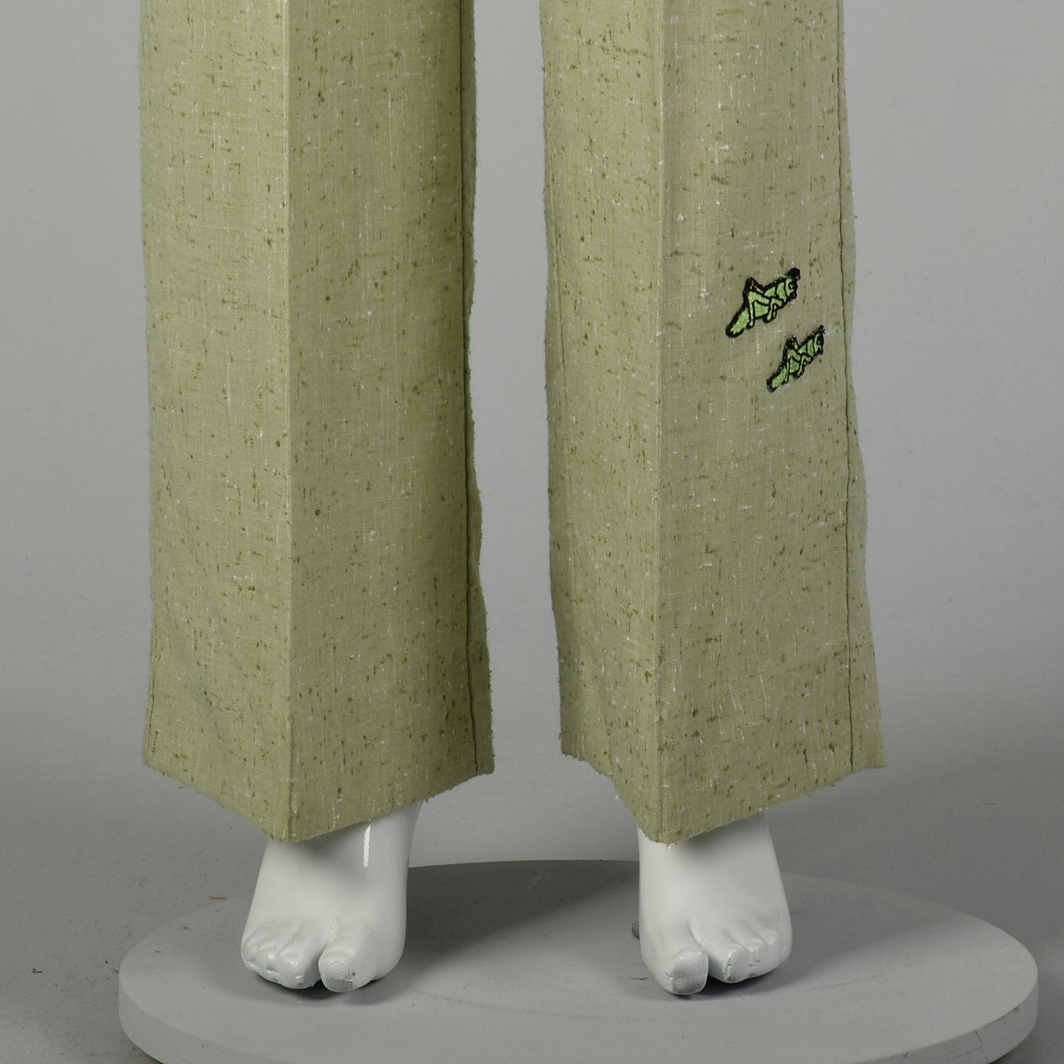 Medium 1970s Pants Green Grasshopper Applique Wide Leg High Waist