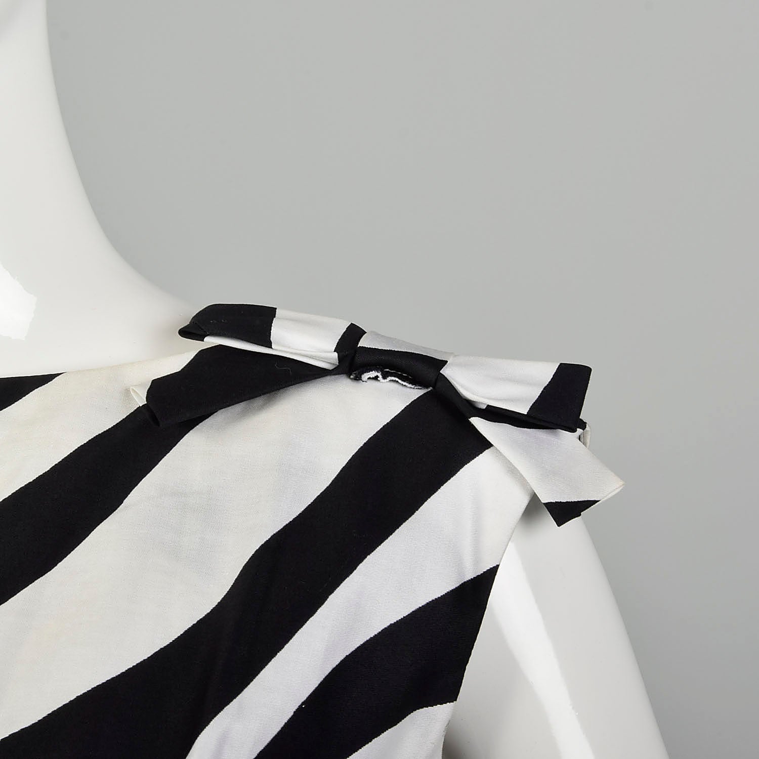 Small 1960s L'Aiglon Dress Black and White Striped Op Art Blouson Sleeveless Summer
