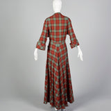 Large 1940s / 1950s Plaid Dressing Gown