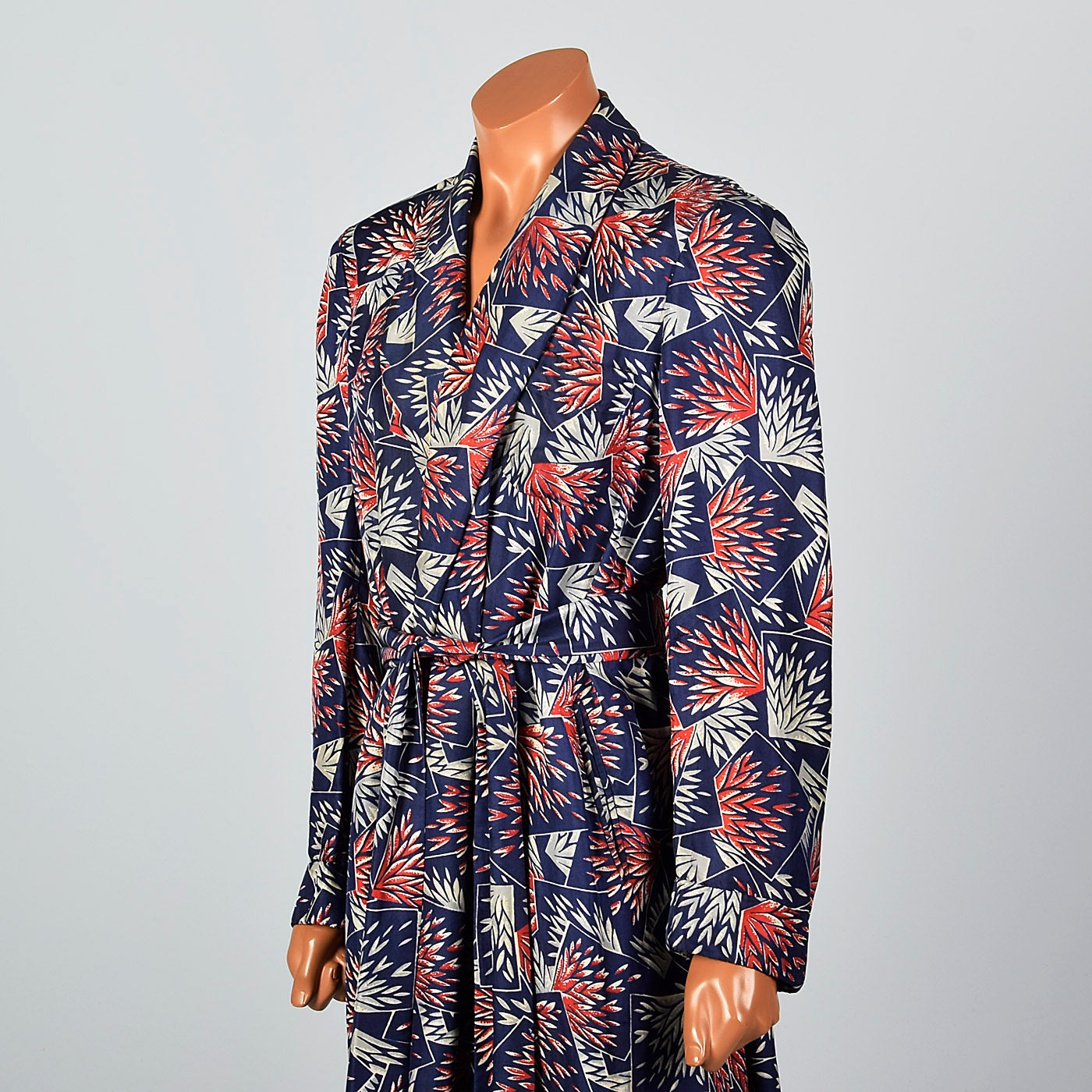 1940s Mens Sulka Silk Robe with Amazing Art Deco Print