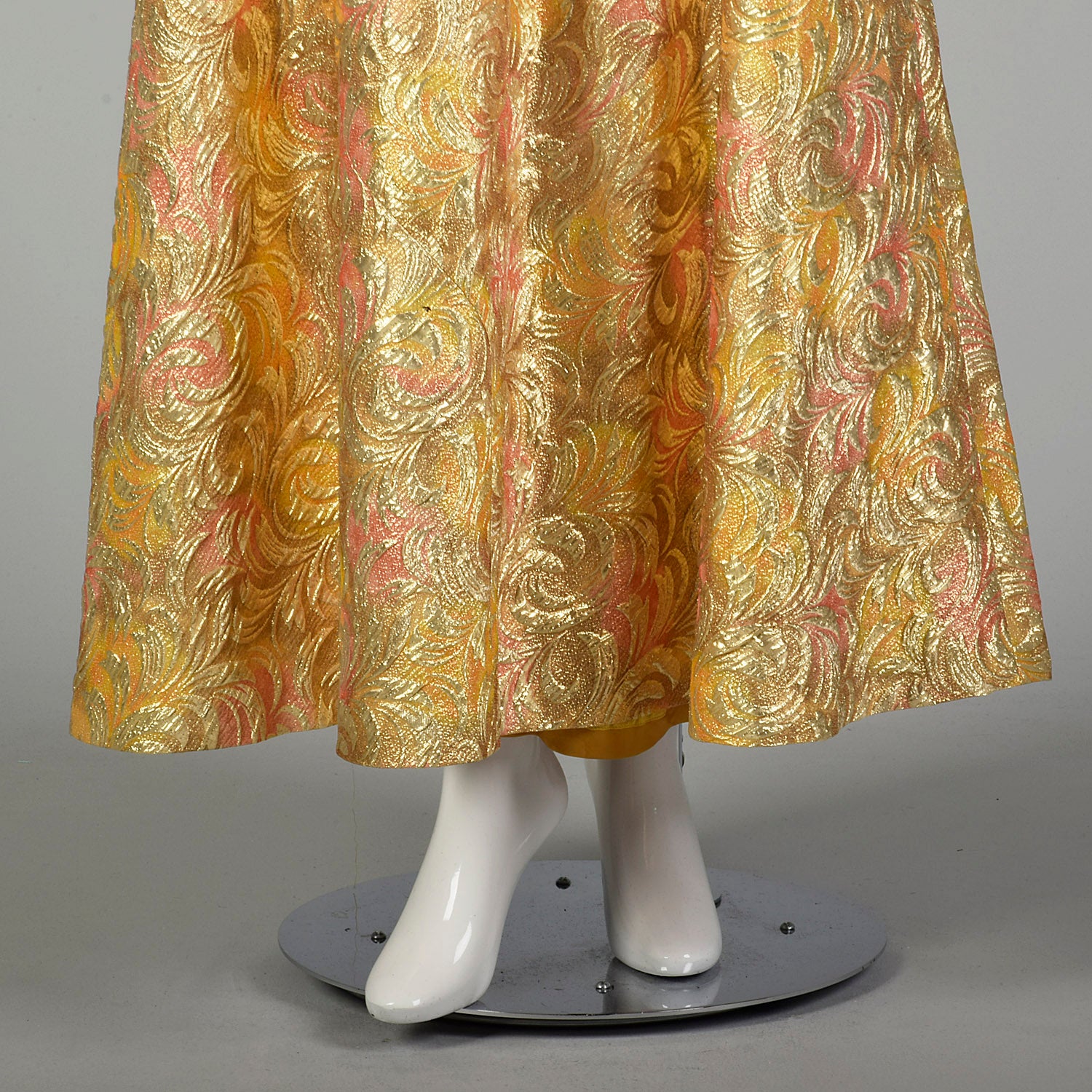 1960s Lucie Ann Flowy Metallic Gold Kaftan