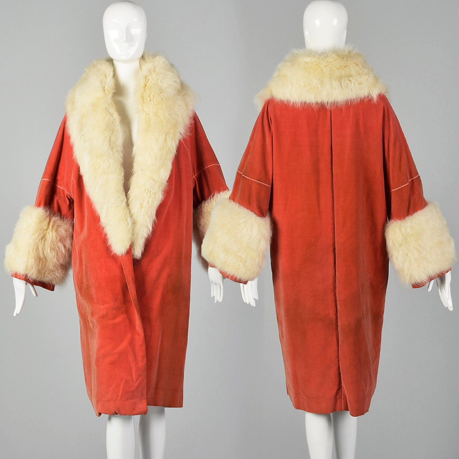 1920s Pink Velvet Cocoon Coat with Fur Collar and Cuffs