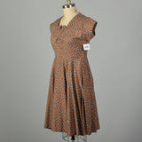 XL 1950s Brown Cotton Day Dress Blue Floral Print Short Sleeves