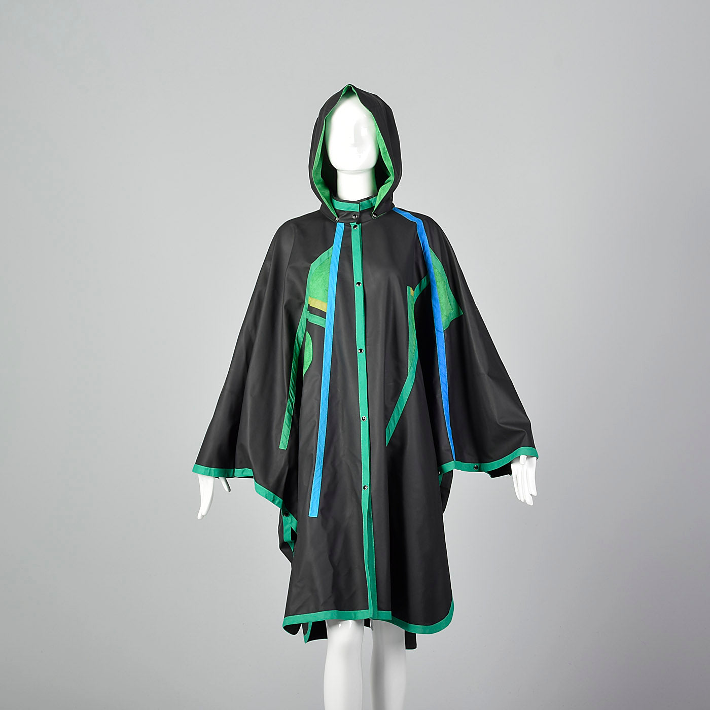 1990s Iris Mansard Rain Coat with Geometric Patterns