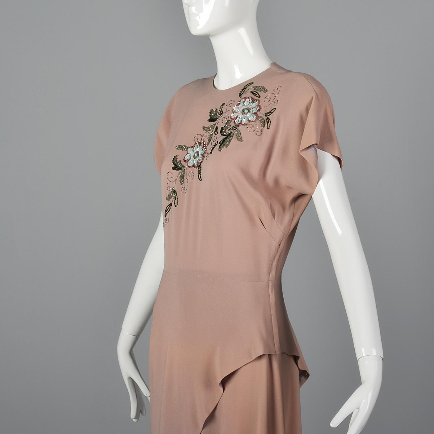 1940s Peach Crepe Gown with Floral Beaded Bodice
