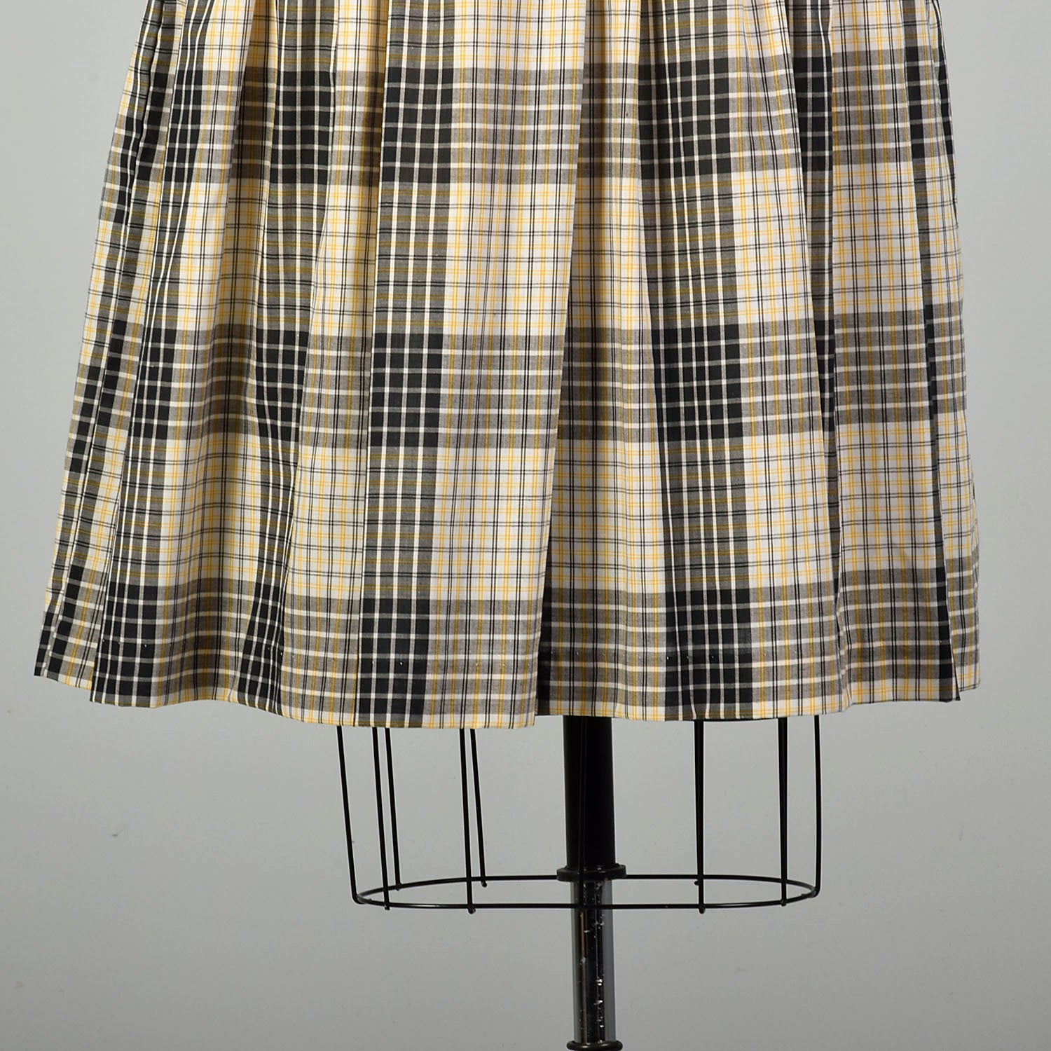 XL 1950s Yellow Cotton Day Dress Black Plaid Short Sleeves Casual Volup