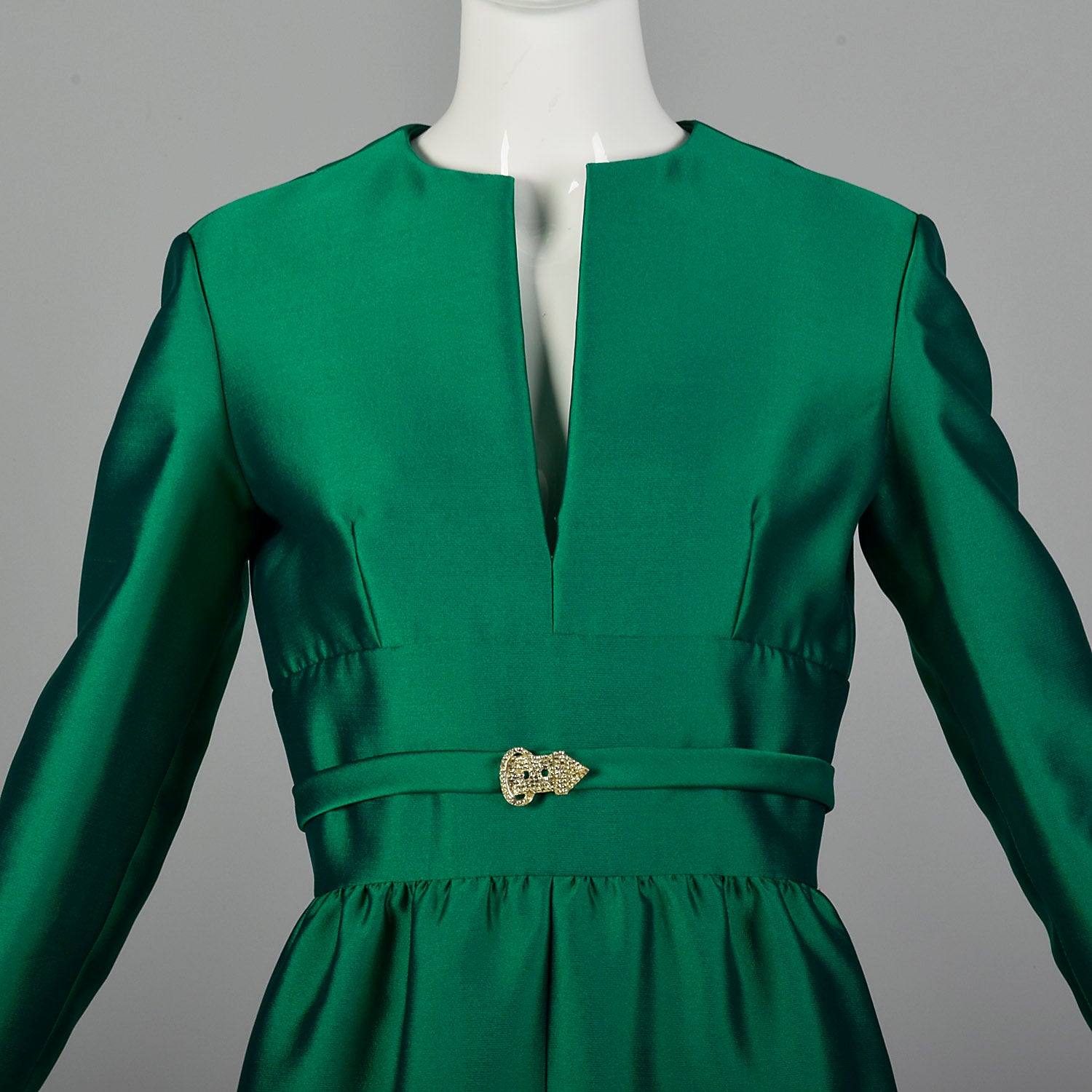 Small Late 1960s Emerald Green Dress Style & Salvage Small Late 1960s Emerald Green Dress Style & Salvage