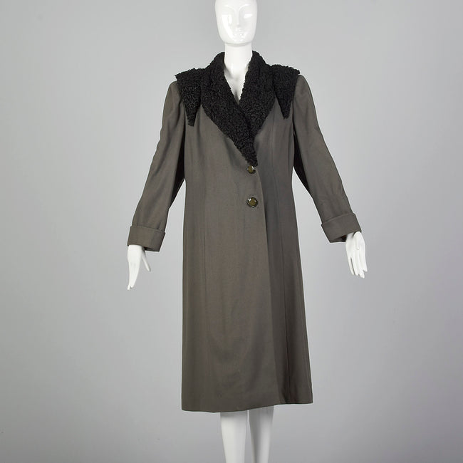 Medium 1940s Coat with Persian Lamb Trim