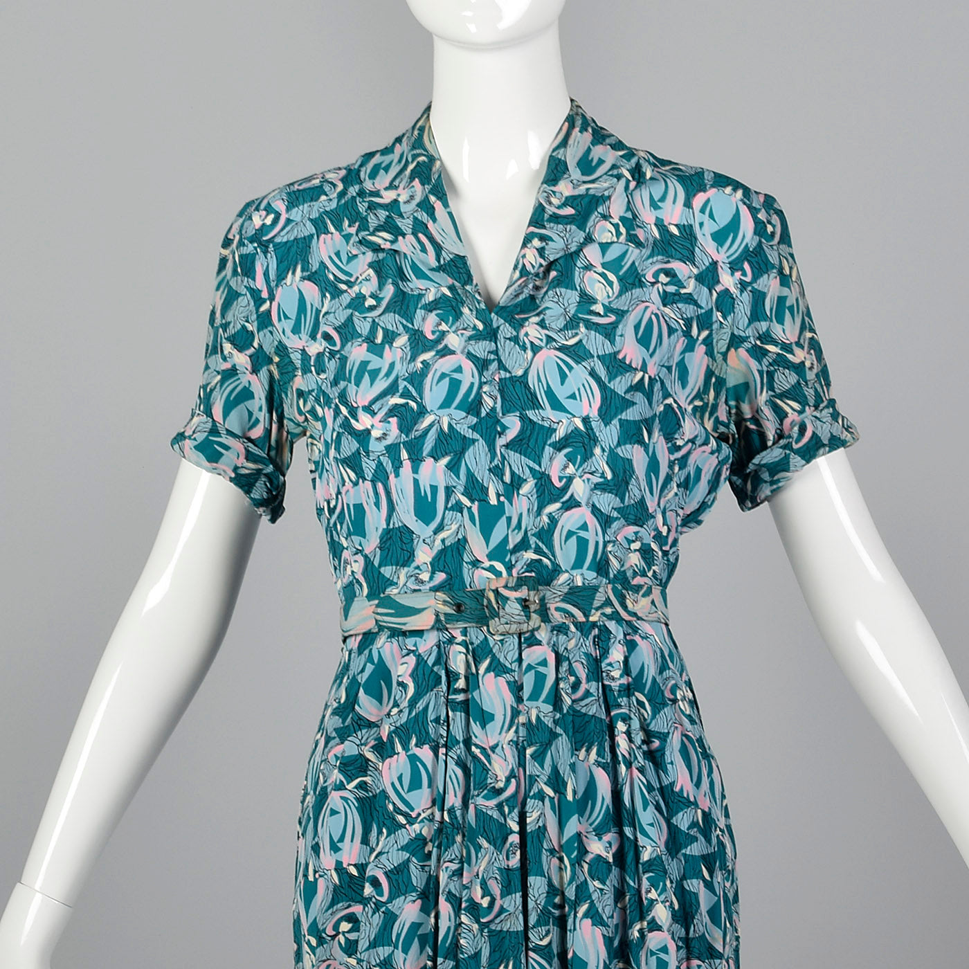 1940s Rayon Dress in Novelty Dancing Ladies Print