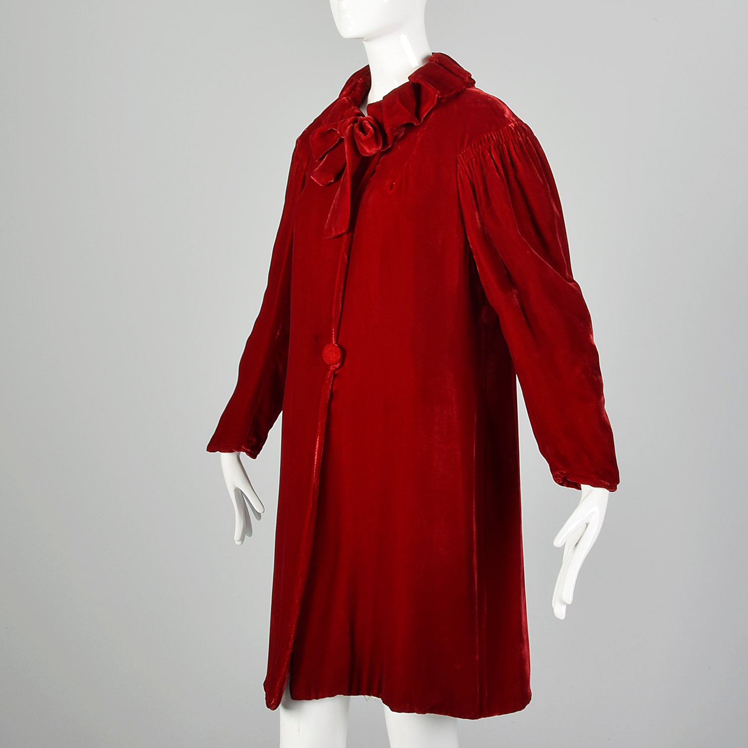 Small 1940s Red Silk Velvet Coat