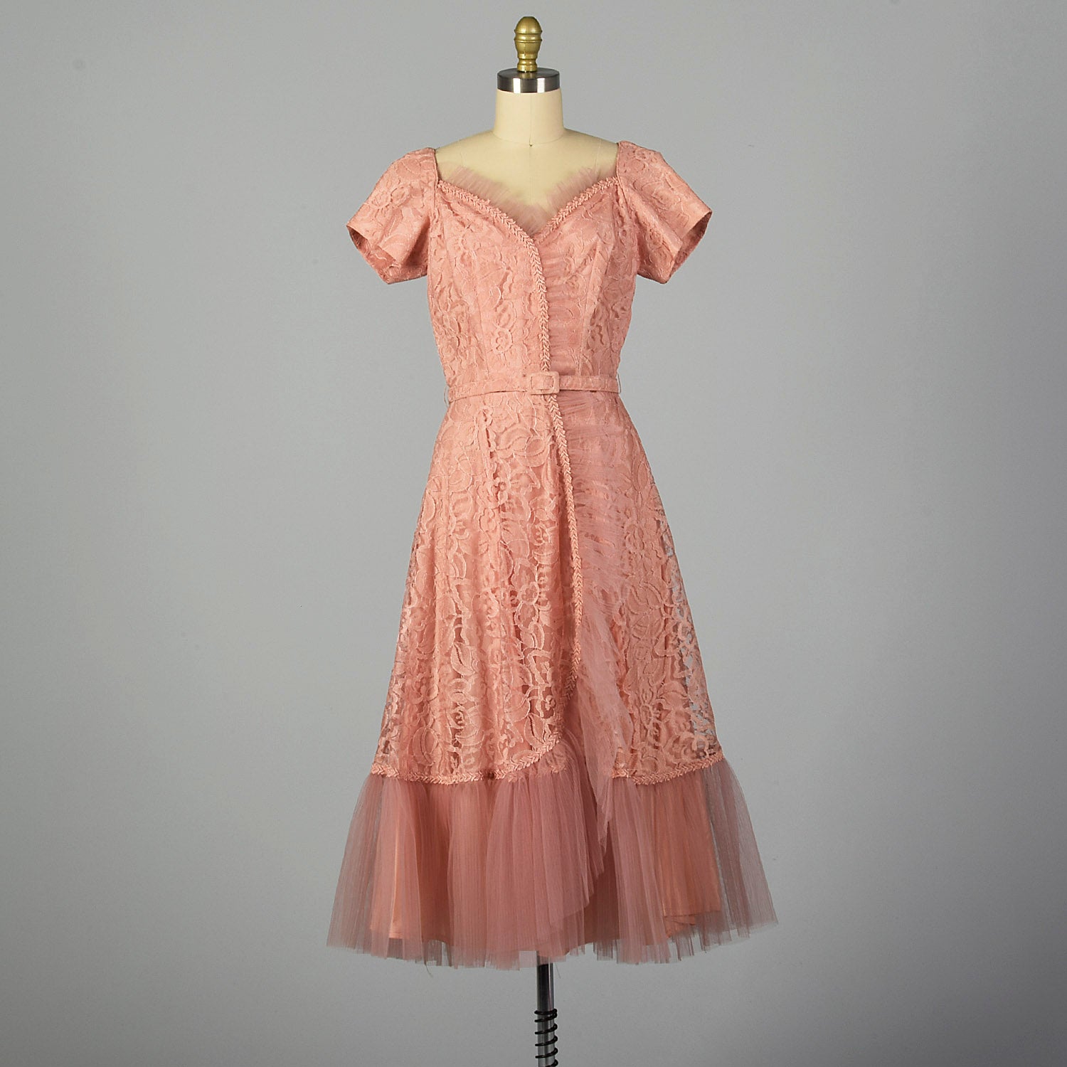Medium 1940s Pink Lace Party Dress Style & Salvage Medium 1940s Pink Lace Party Dress Style & Salvage