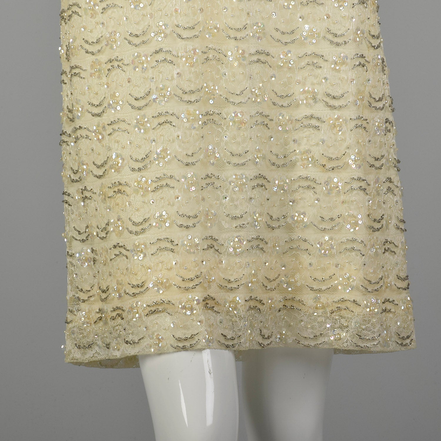Medium 1960s Mod White Beaded Lace Dress Sequin Long Sleeve
