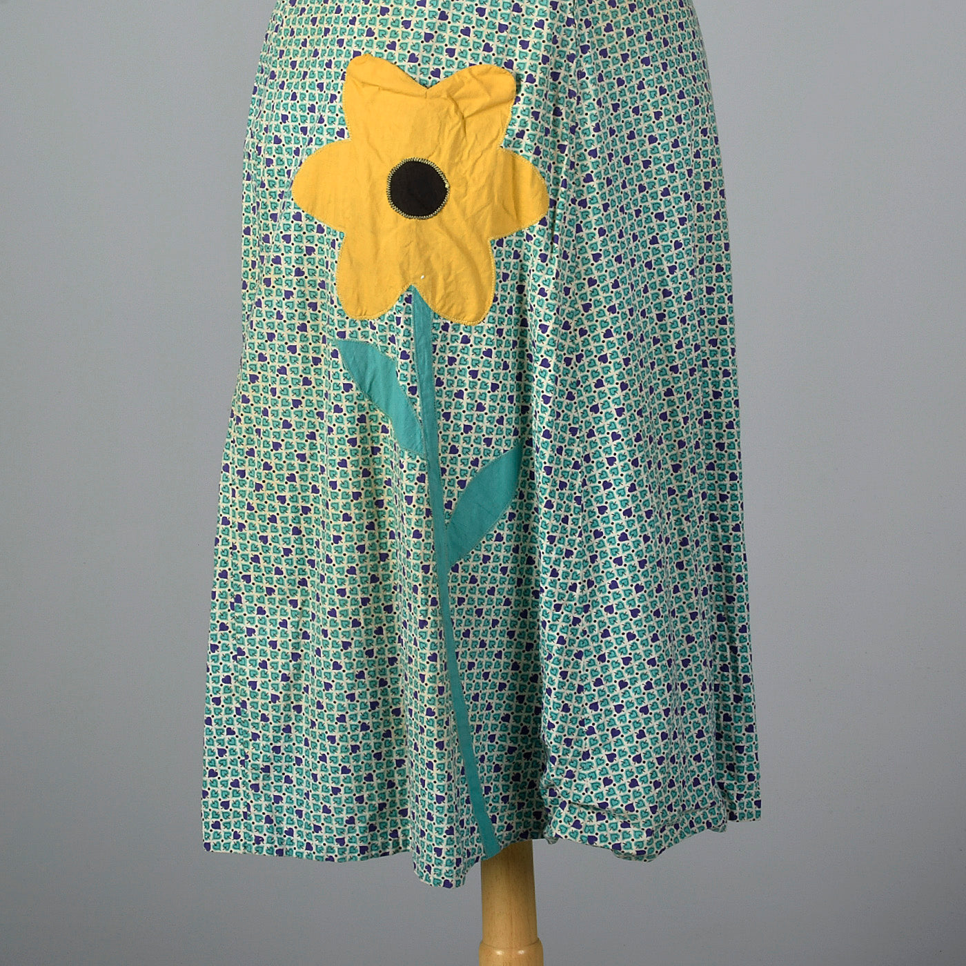 1950s Cotton Day Dress with Novelty Flower Pocket