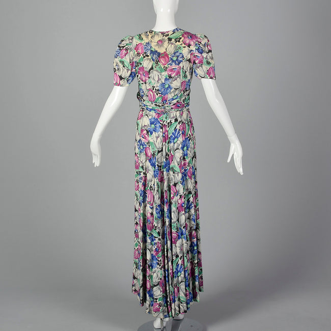 1940s Gorgeous Floral Print Rayon Dress