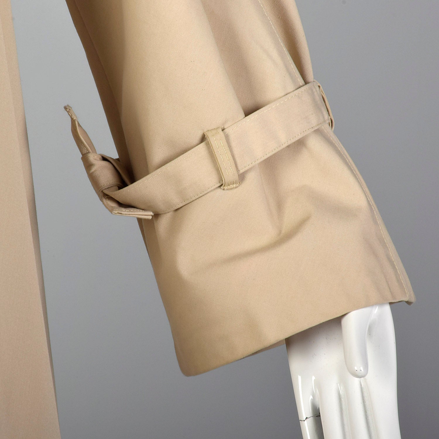 OSFM Diane Von Furstenberg 1970s Tan Trench Coat