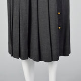 Small Chanel Boutique 1990s Gray Pleated Skirt