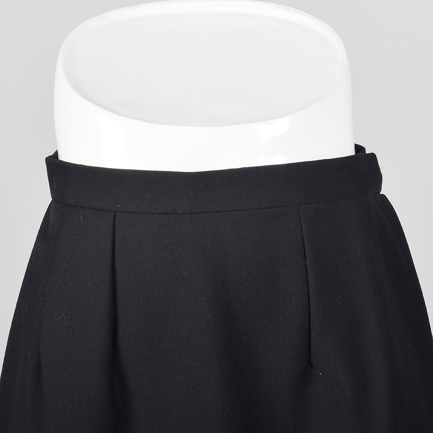 1950s Classic Black Pencil Skirt