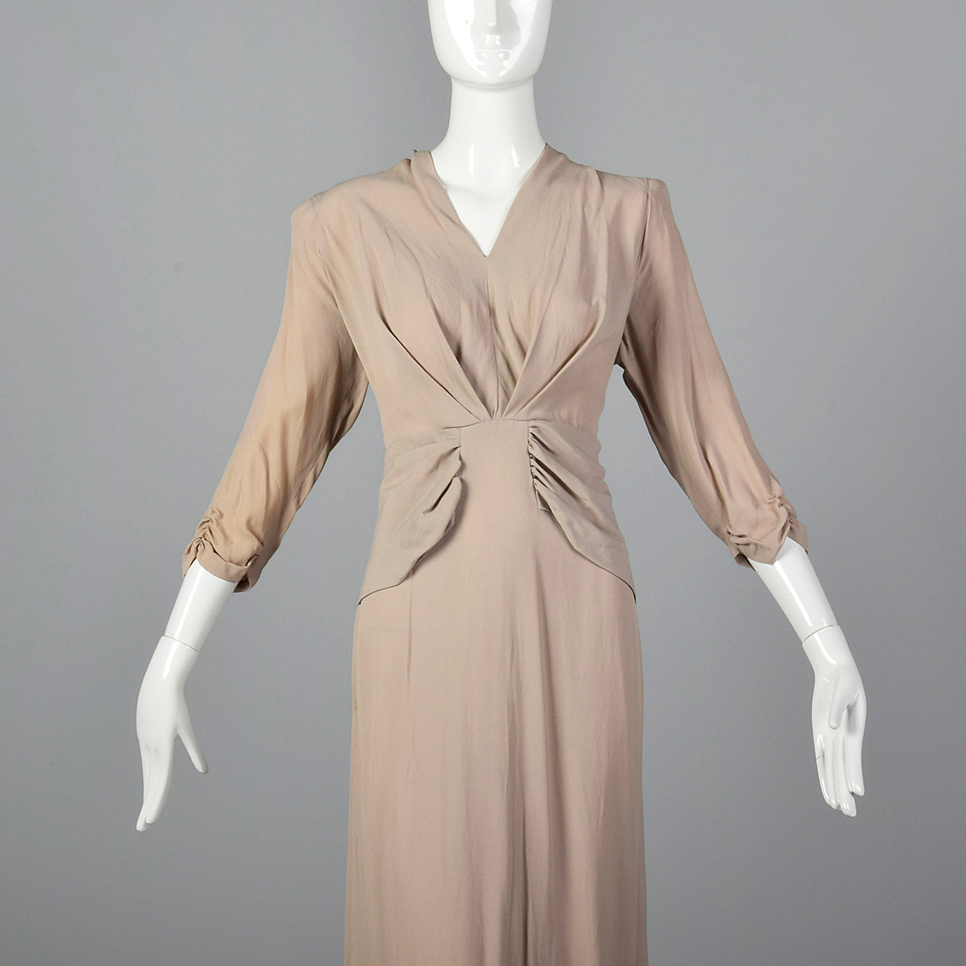 1940s Tan Crepe Dress with Gathered Bodice