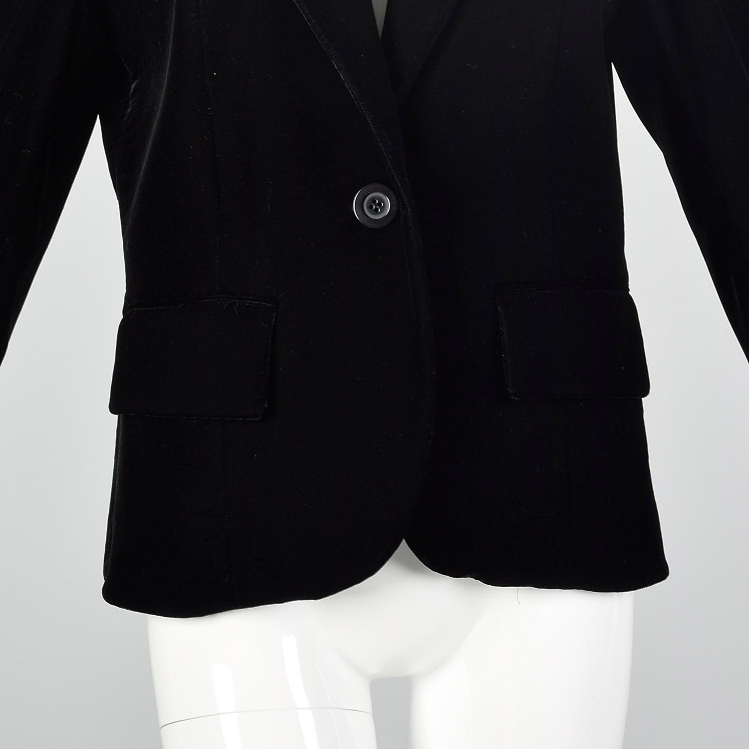 Medium Paco Rabanne 1990s Black Velvet Blazer