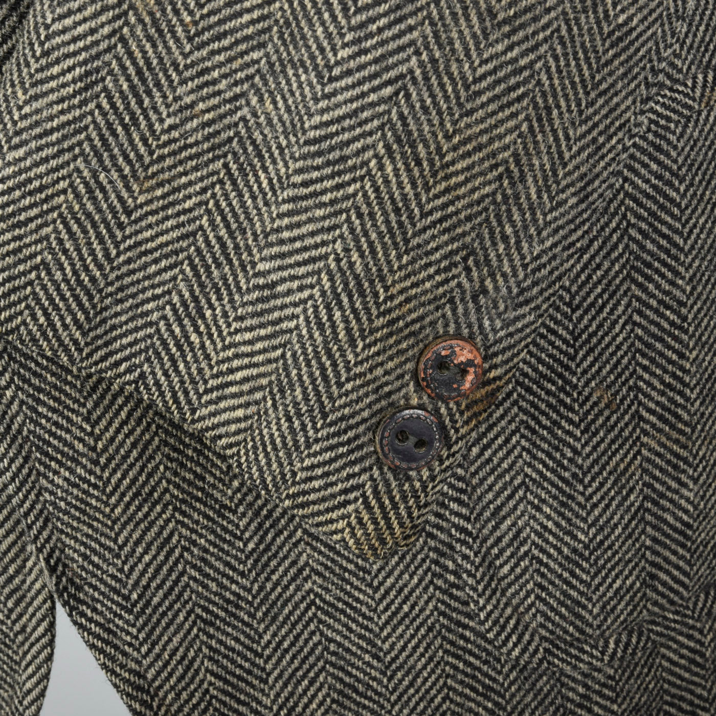 1970s Mens Herringbone Tweed Belted Norfolk Jacket