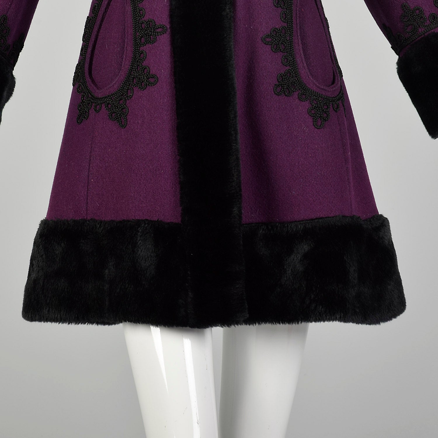 XS 1960s Purple Princess Coat with Faux Fur Trim
