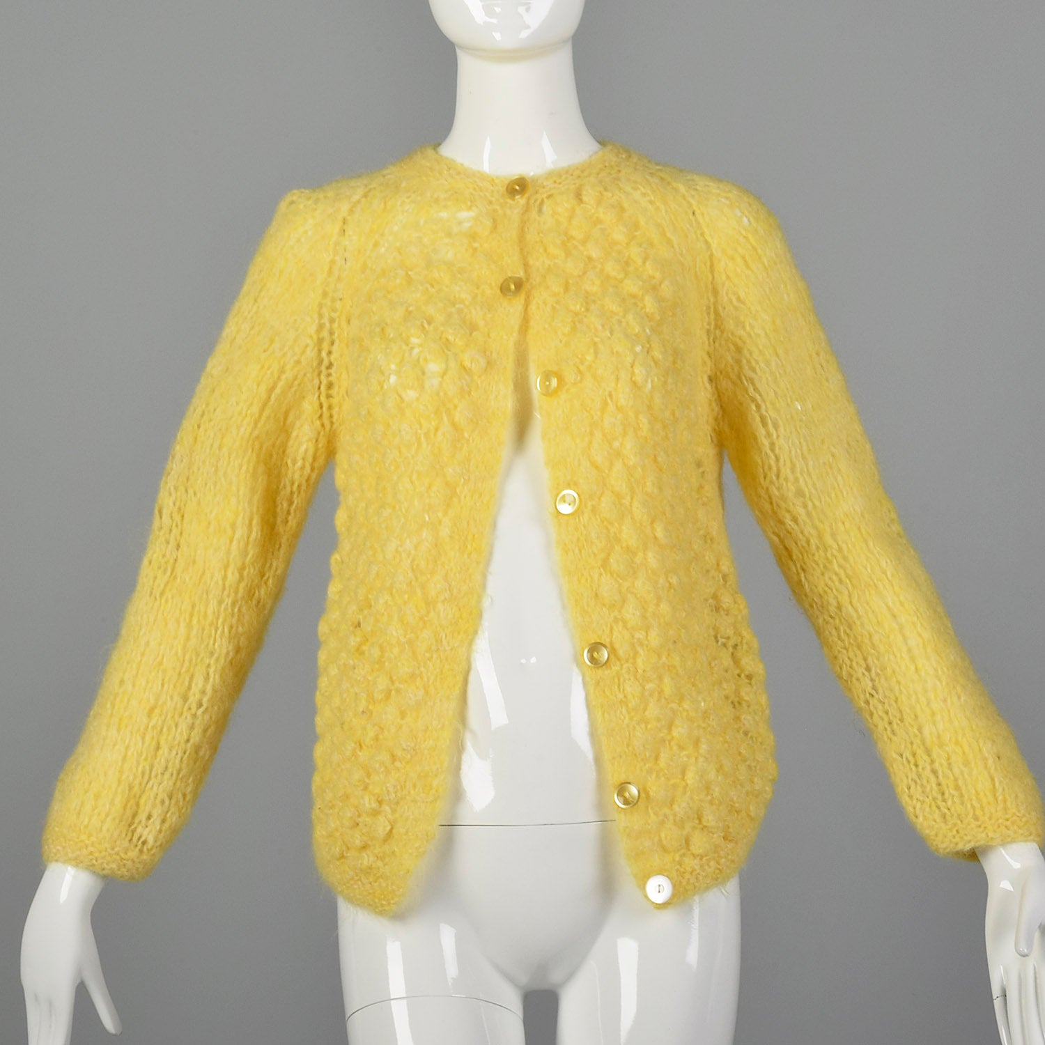 Large 1960s Yellow Sweater Hand Knit In Italy Puff Stitch Cardigan