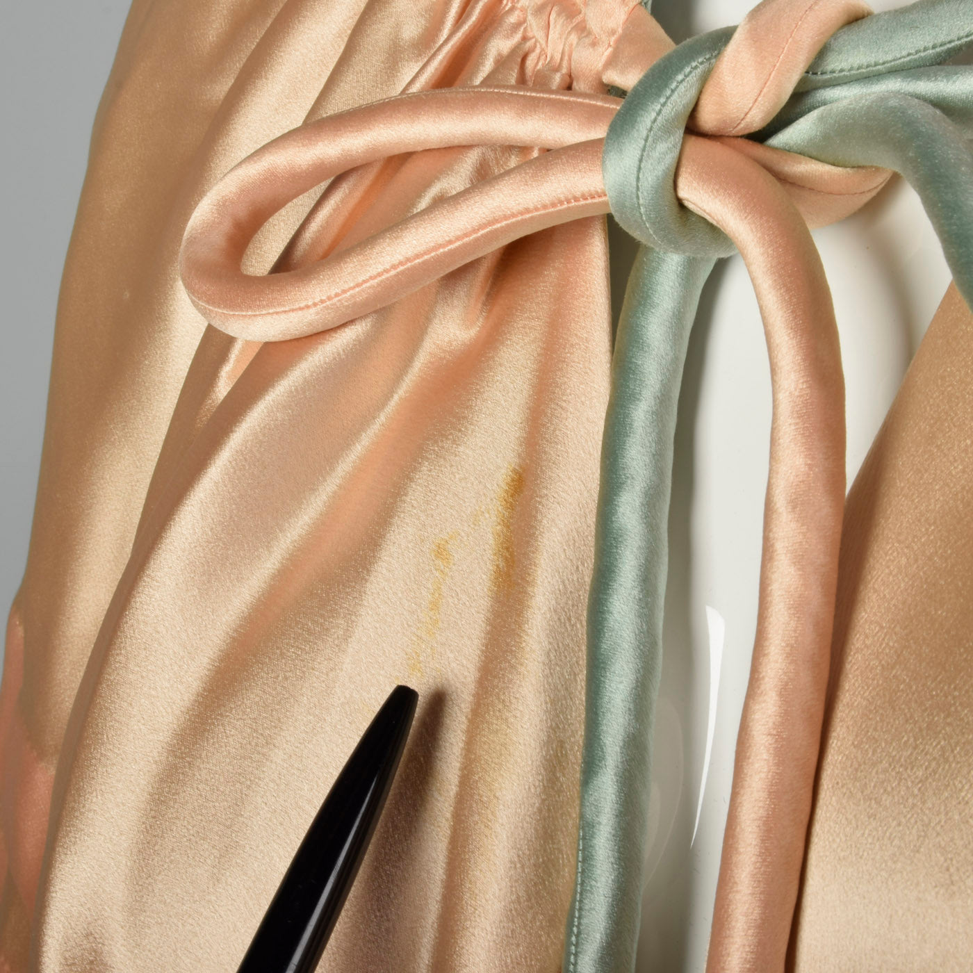 1930s Reversible Silk Satin Capelet