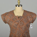 XL 1950s Brown Cotton Day Dress Blue Floral Print Short Sleeves
