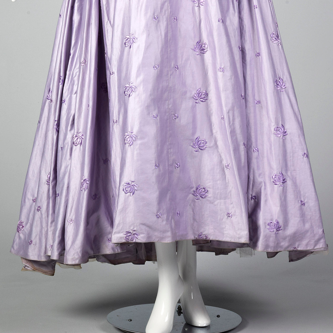 1950s Lavender Evening Dress with Floral Embroidery