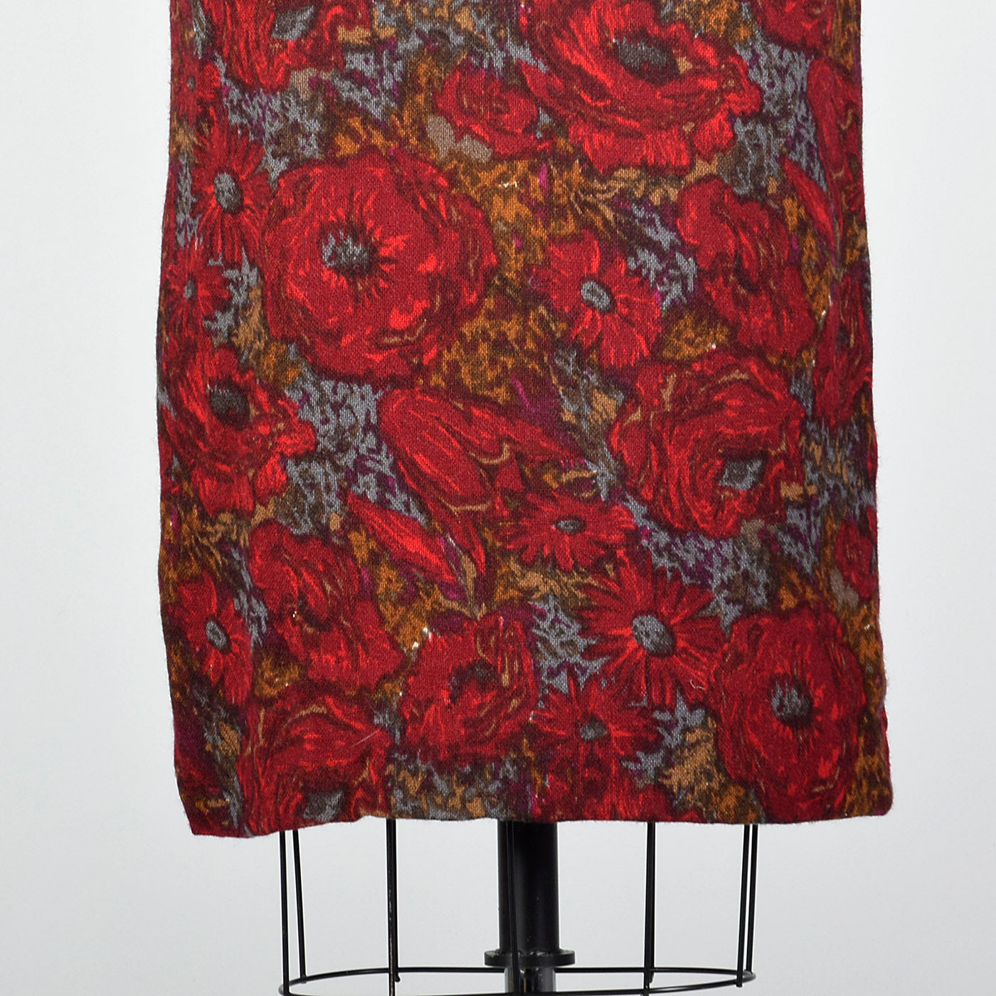 1950s Red Floral Print Dress with Great Silhouette
