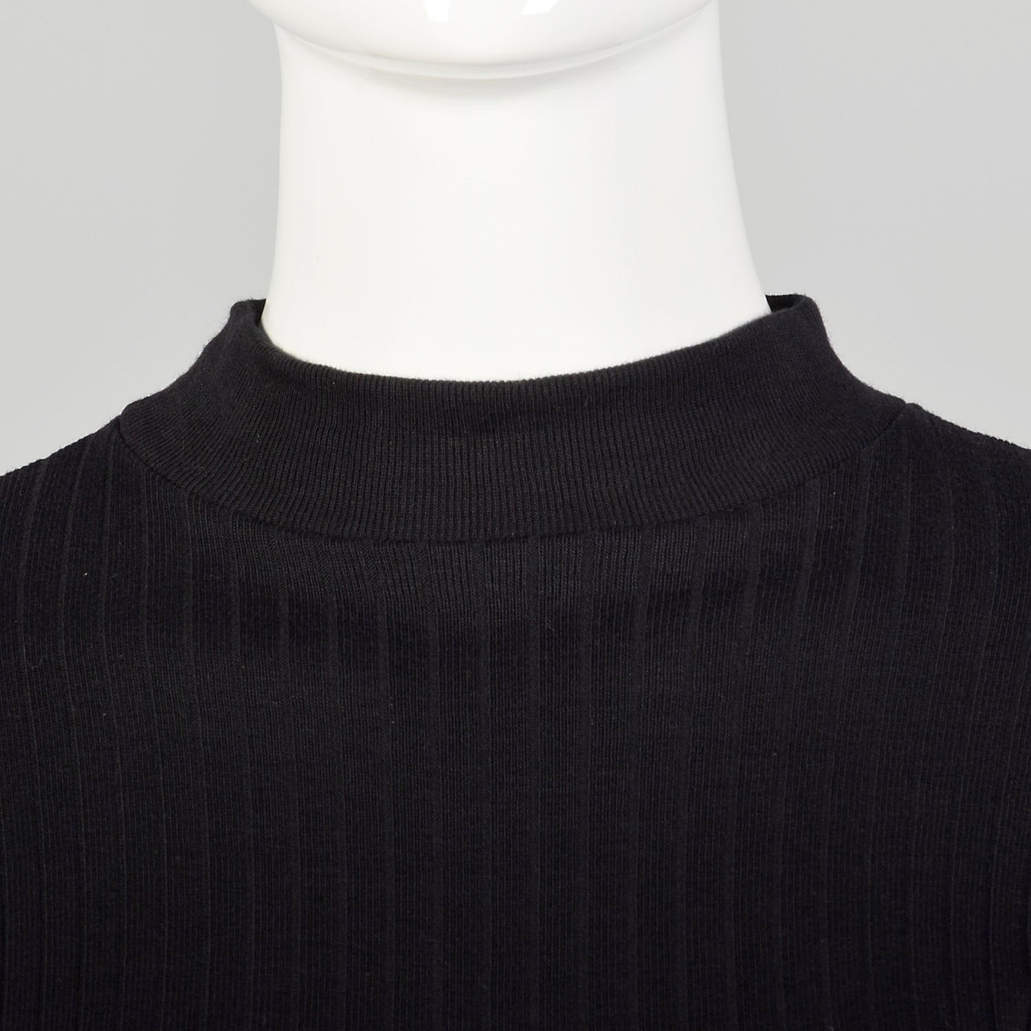 XXS 1960s Deadstock Black Ribbed Lightweight Long Sleeve Mock Turtleneck Shirt