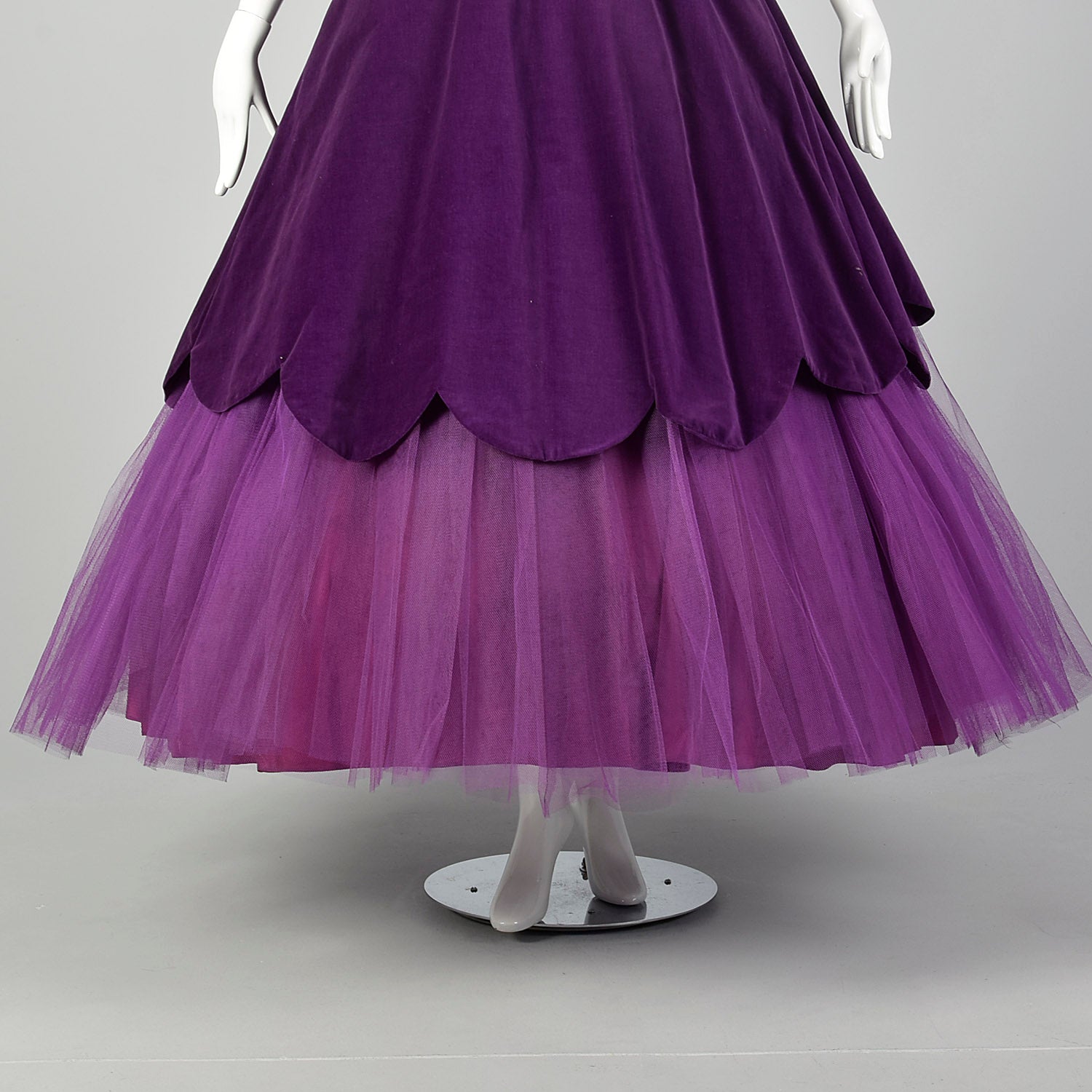 XS 1950s Purple Velvet and Tulle Ball Gown