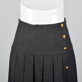 Small Chanel Boutique 1990s Gray Pleated Skirt
