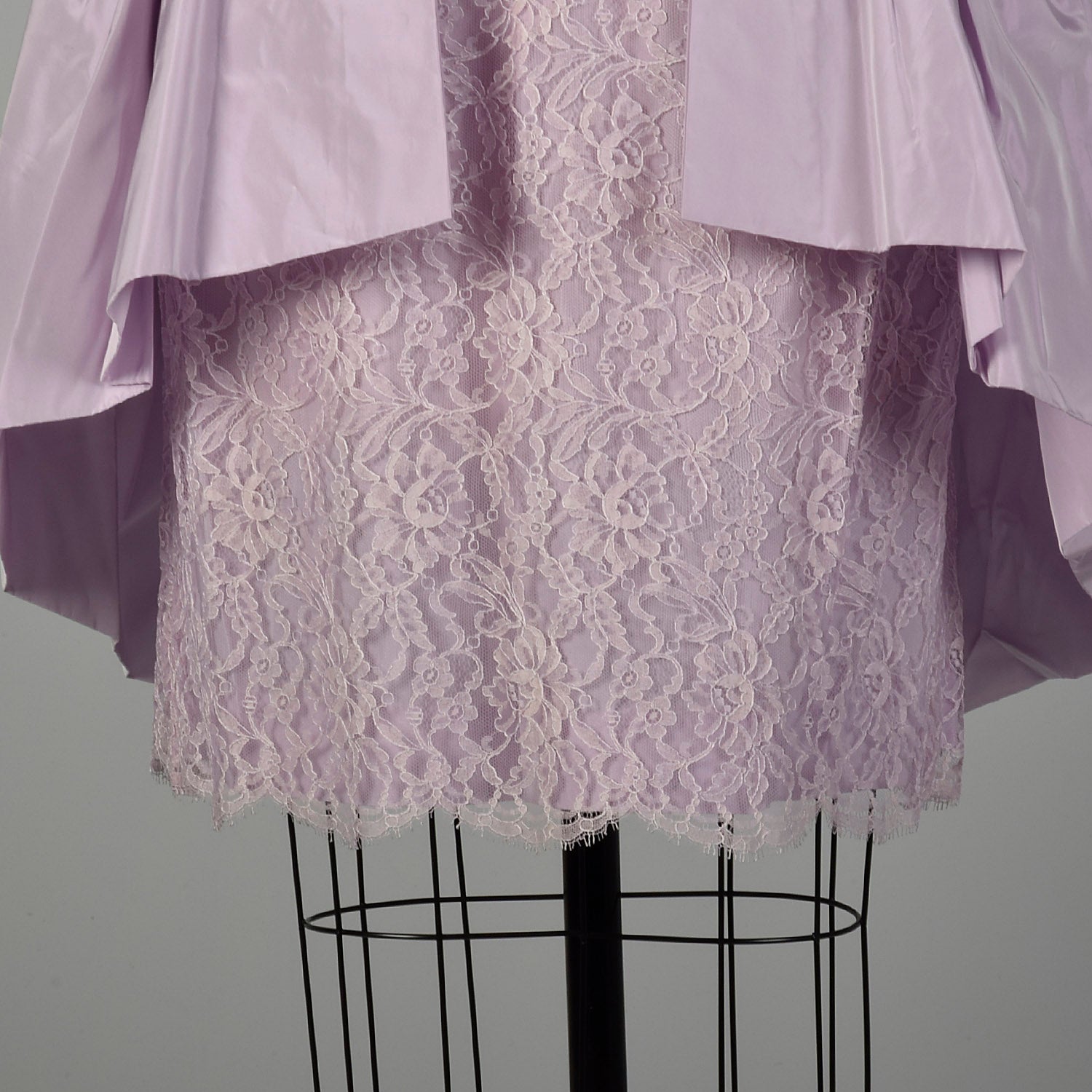 XL 1950s Set Lavender Lace Cocktail Party Peplum Waist Wiggle Dress