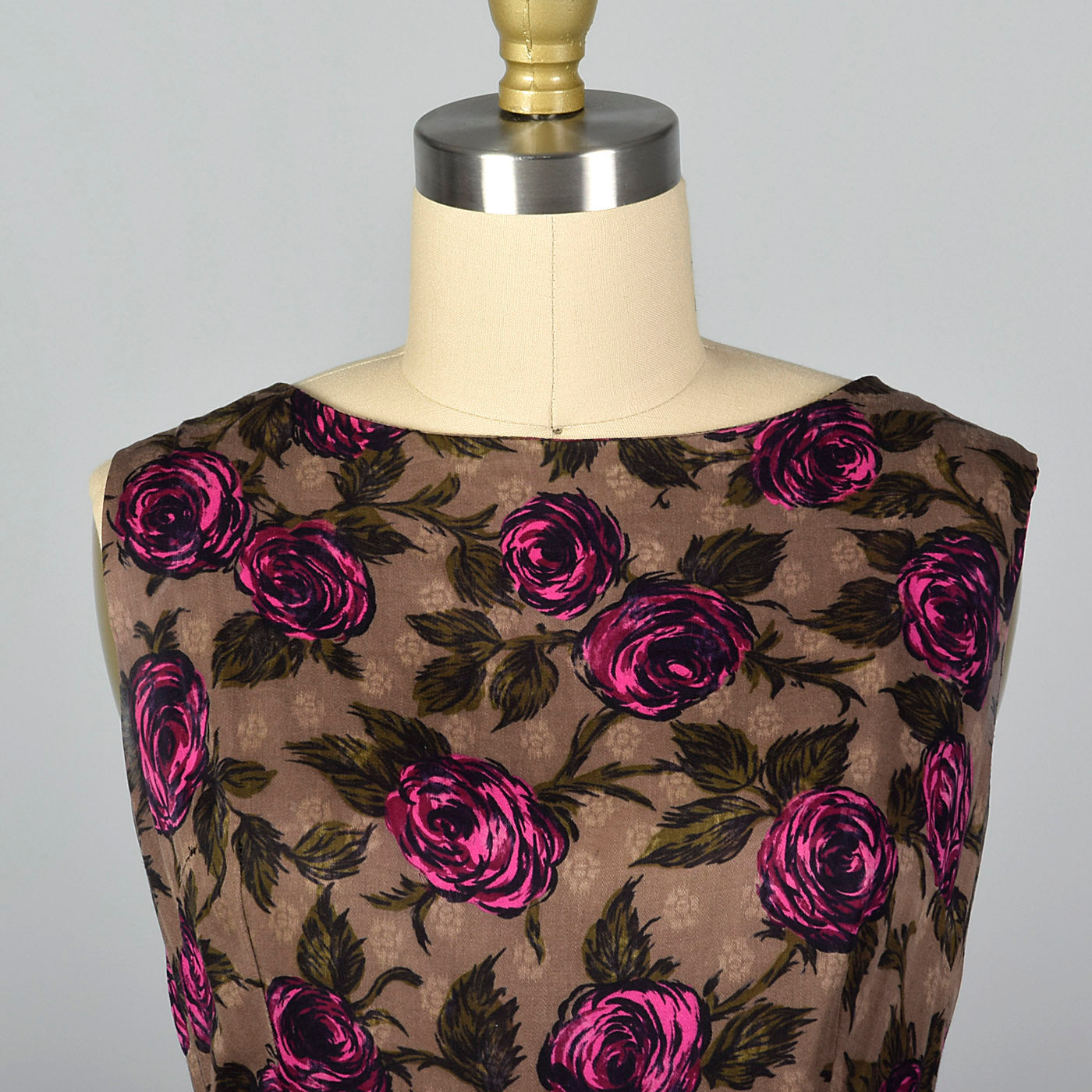 1950s Brown and Pink Rose Print Dress