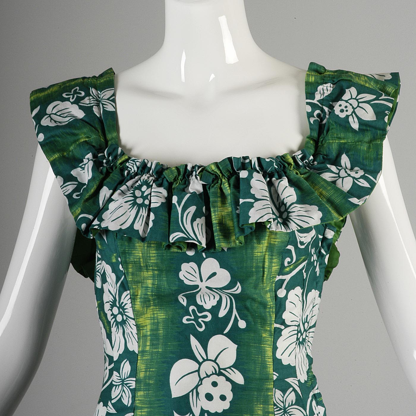 1950s Hawaiian Dress with Fishtail Hem