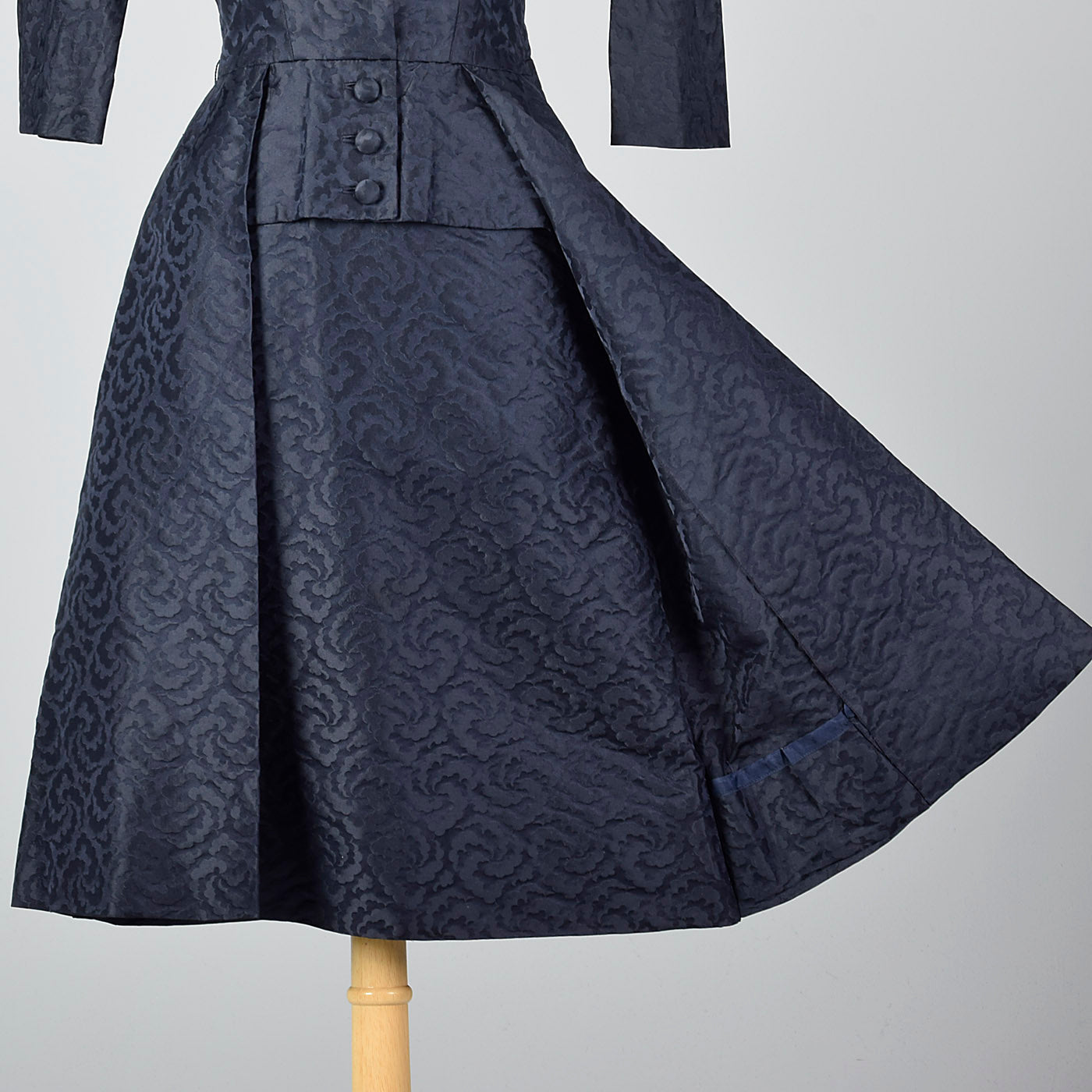 1950s Pierre Navy Blue Silk Damask Cocktail Dress – Style & Salvage