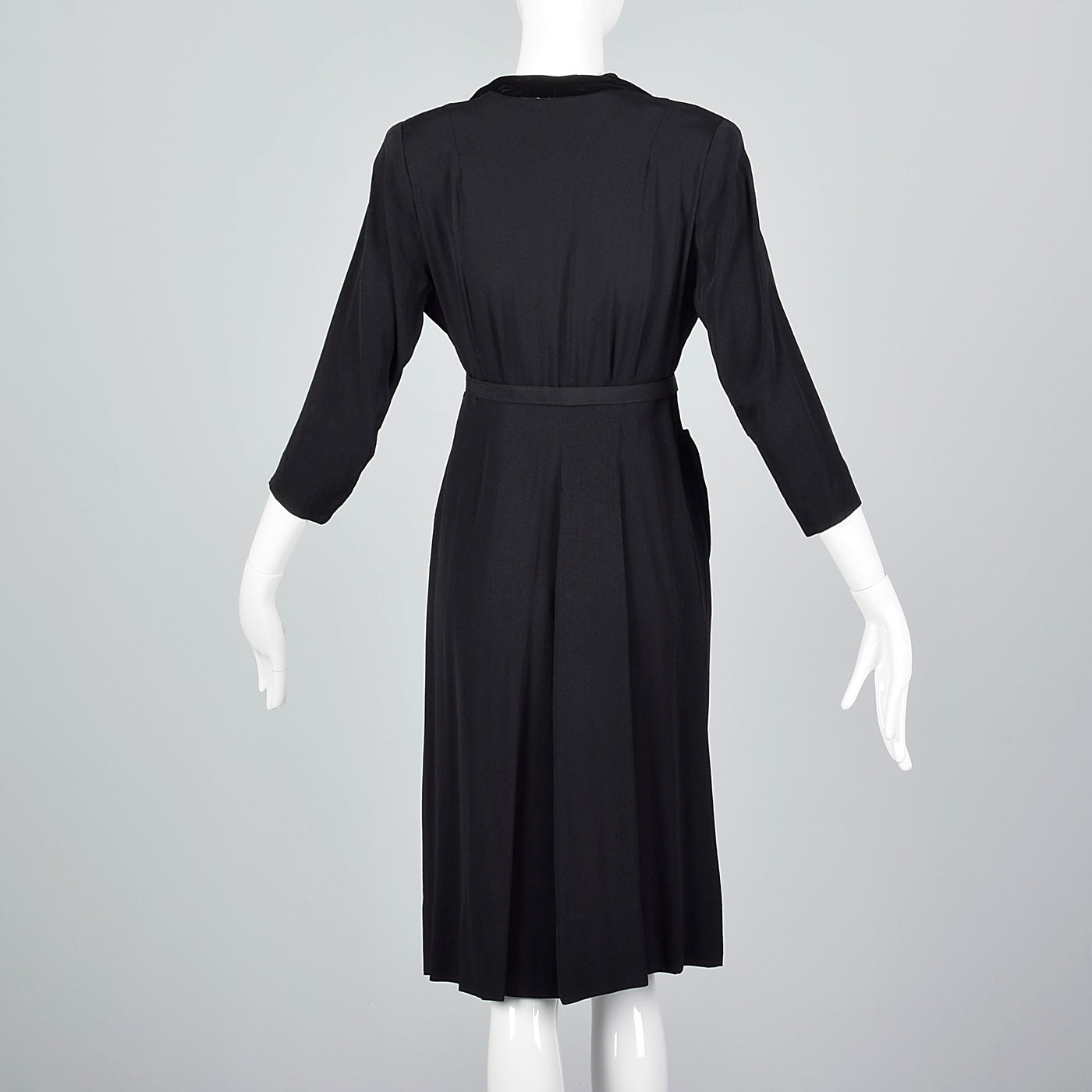 1950s Black Dress with Velvet Collar and Pockets