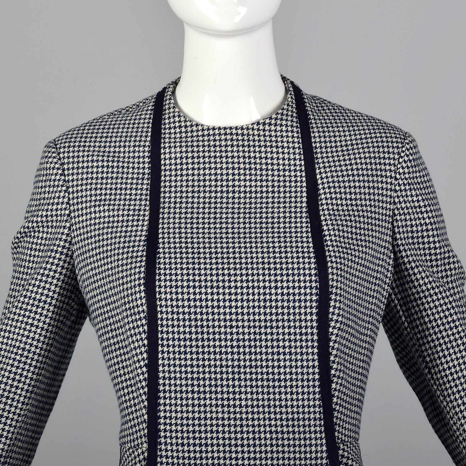 Medium Geoffrey Beene 1970s Navy Houndstooth Dress