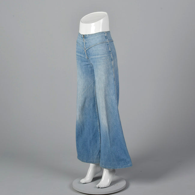 1970s Bell Bottom Cotton Denim Zip Front jeans