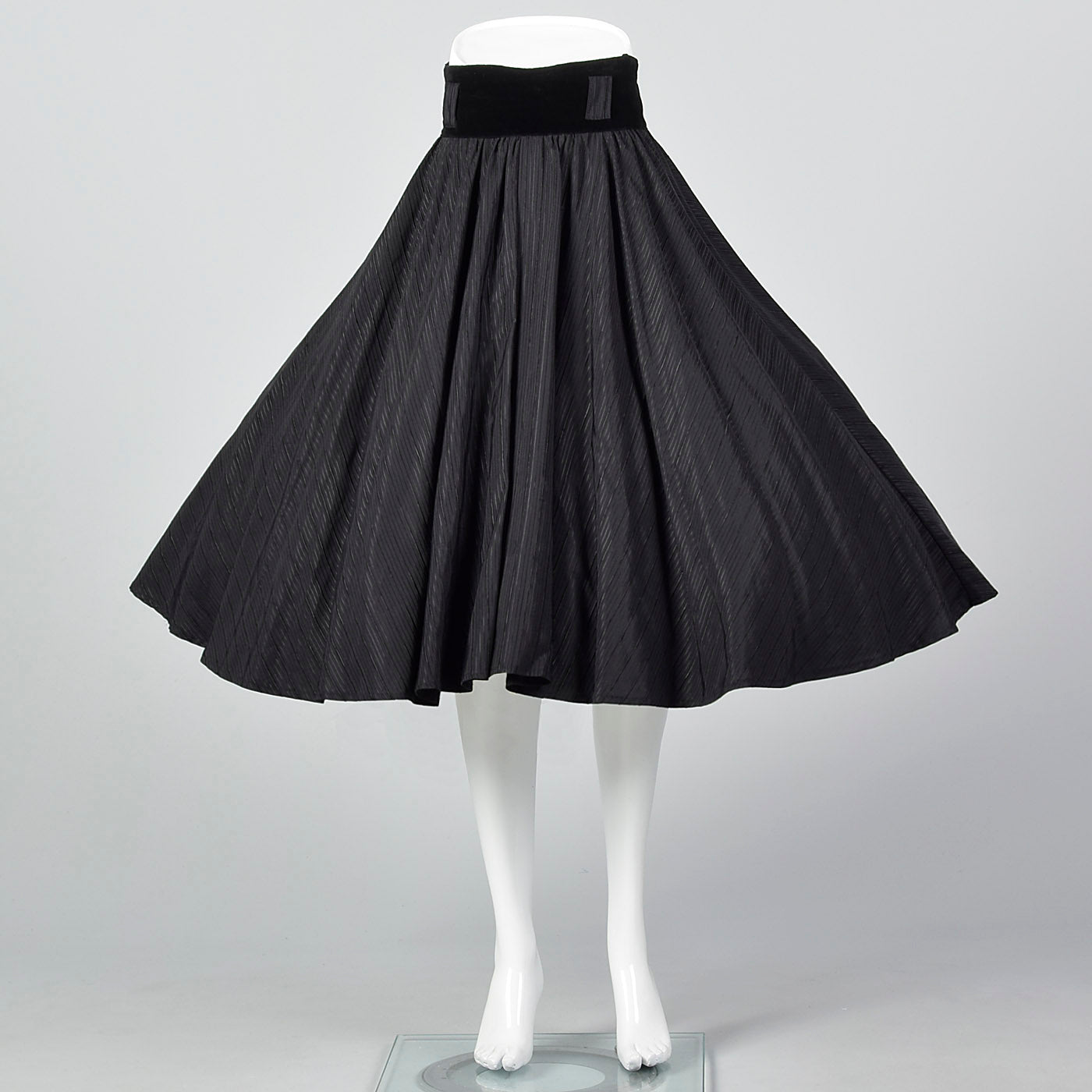 1980s Black Full Circle Skirt